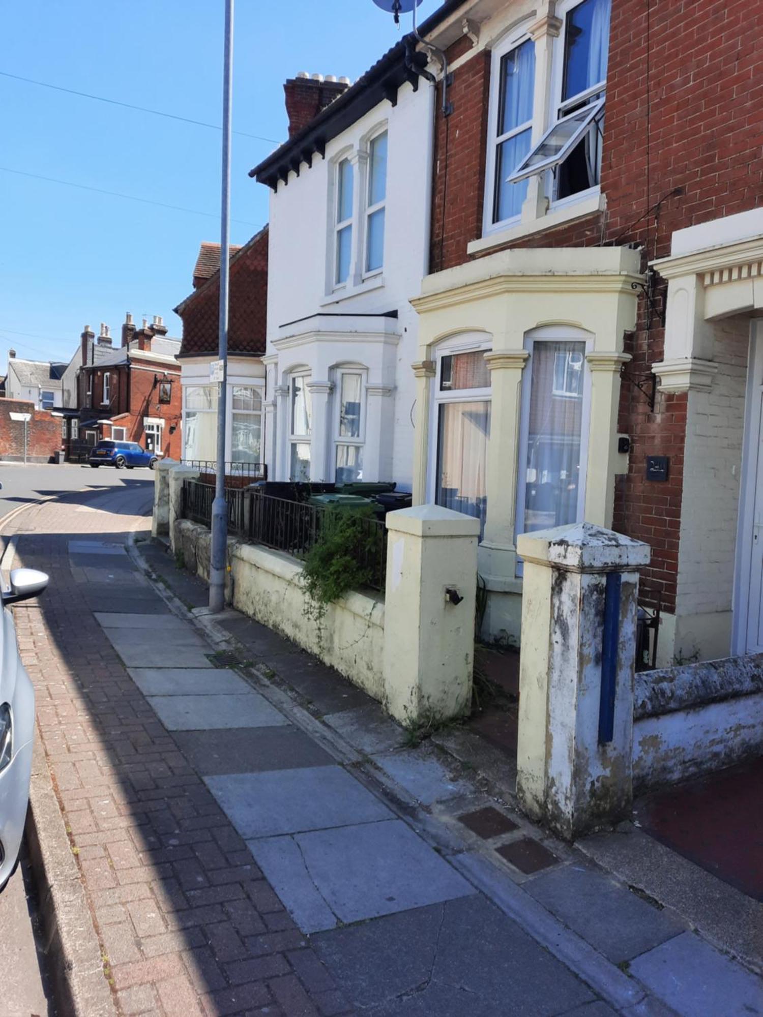 Oge's Guest * Portsmouth